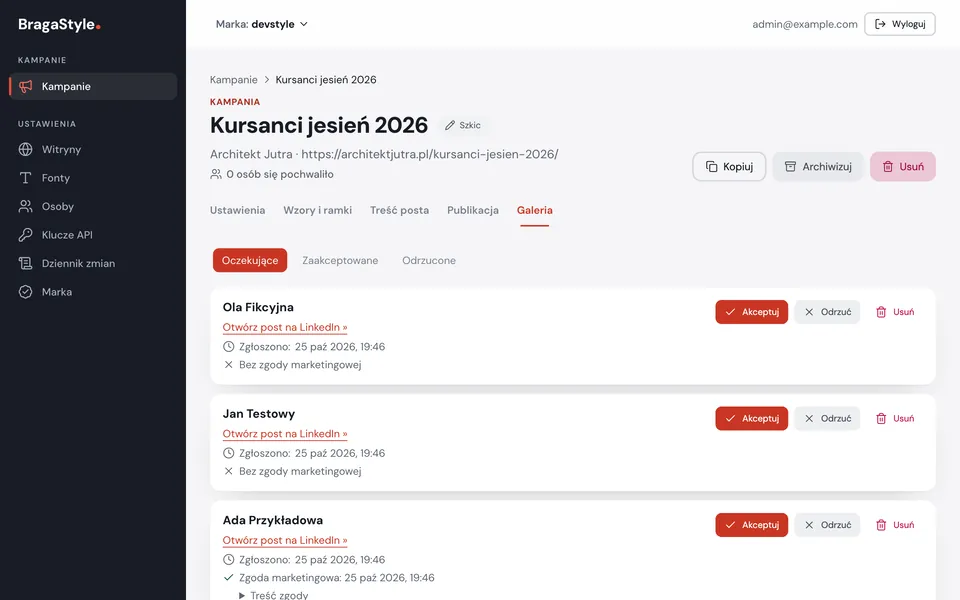 Galeria w panelu: trzy oczekujące posty fikcyjnych osób z przyciskami Akceptuj, Odrzuć i Usuń oraz informacją o zgodzie marketingowej